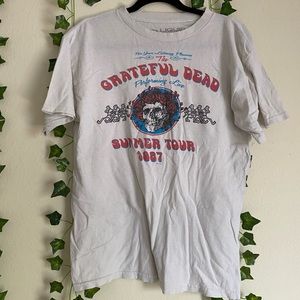 The Grateful Dead Tee
